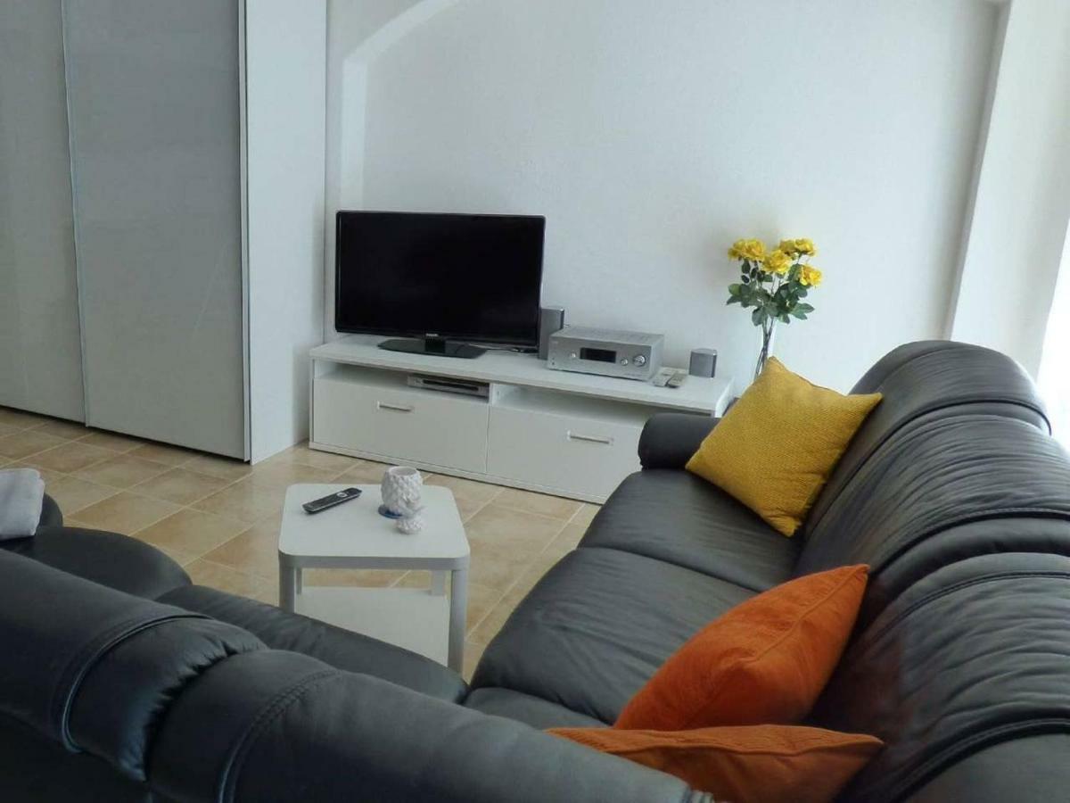 Pirna-Apartment エクステリア 写真